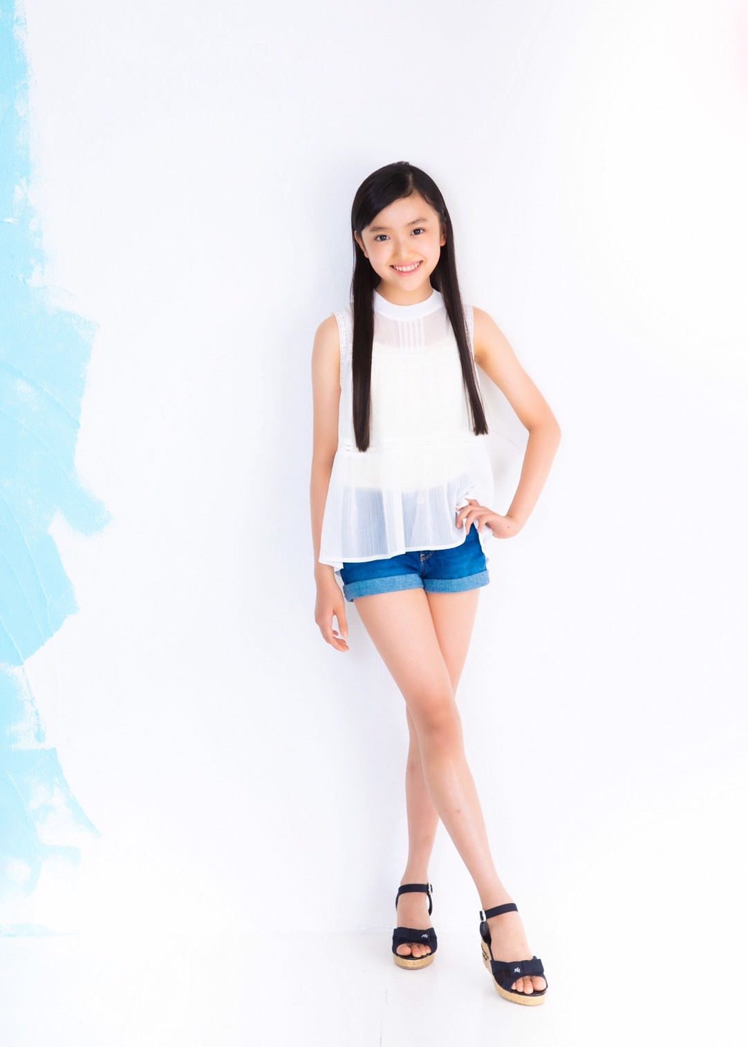 小林 リアナ | Sun Music Group Official Web Site