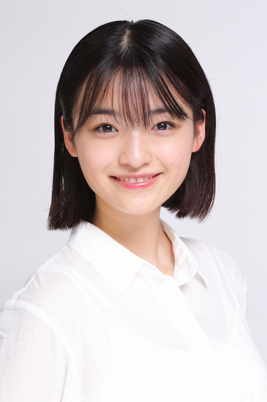 小川 真央