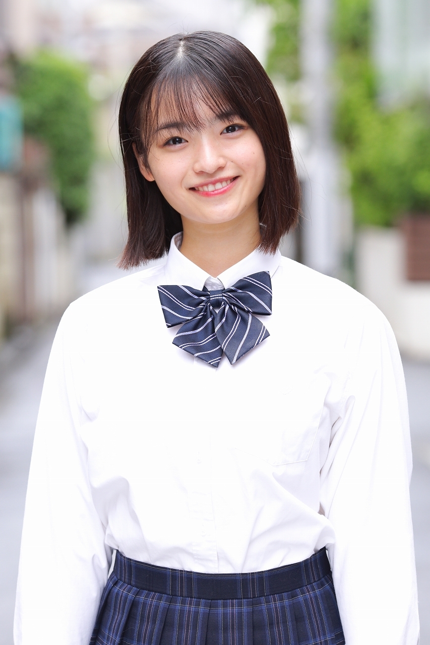 小川 真央