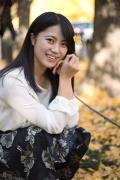 石上 まひな